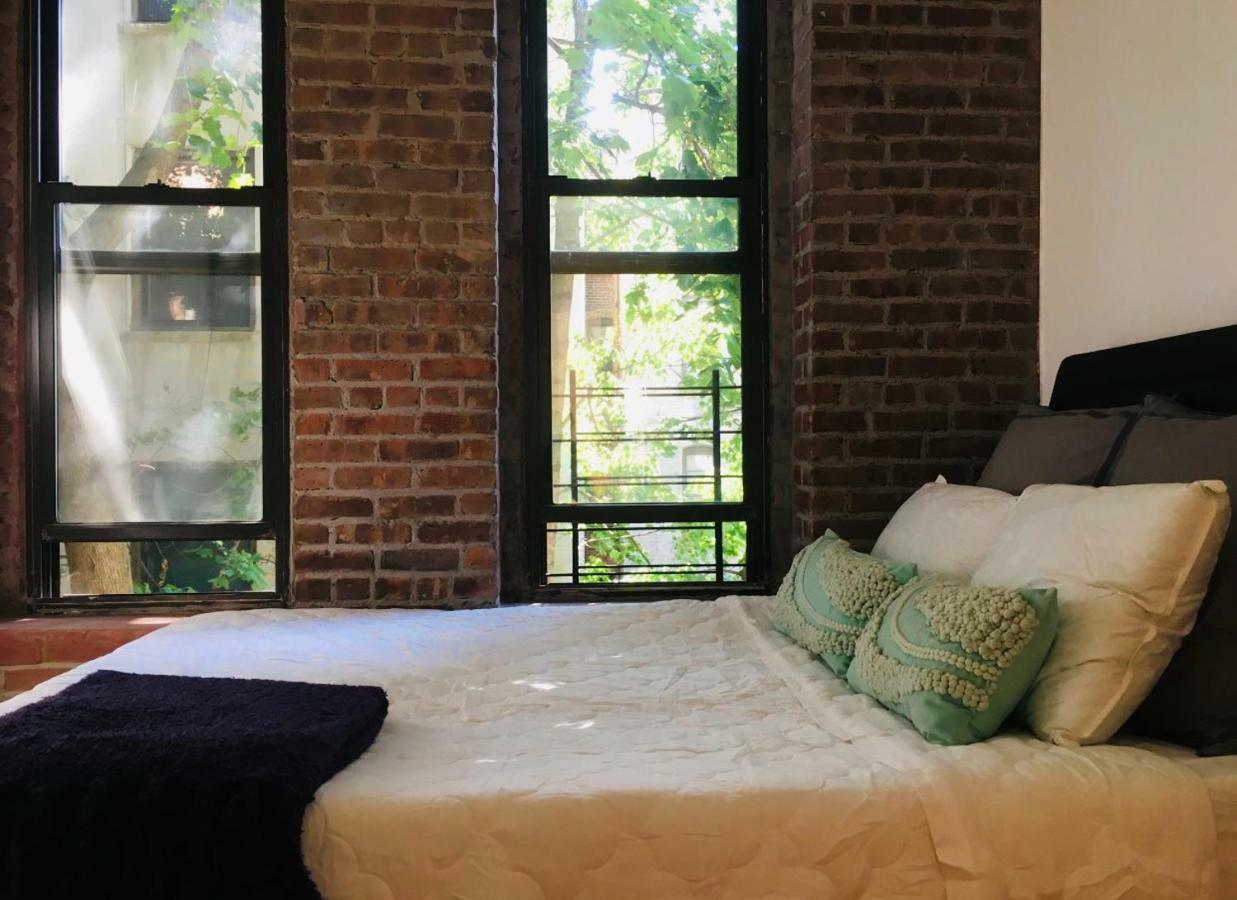 Two Bedroom Harlem Apartment New York Exterior photo